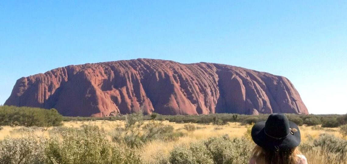 worldrugbyleague|Stunning Views from the Uluru Lookout