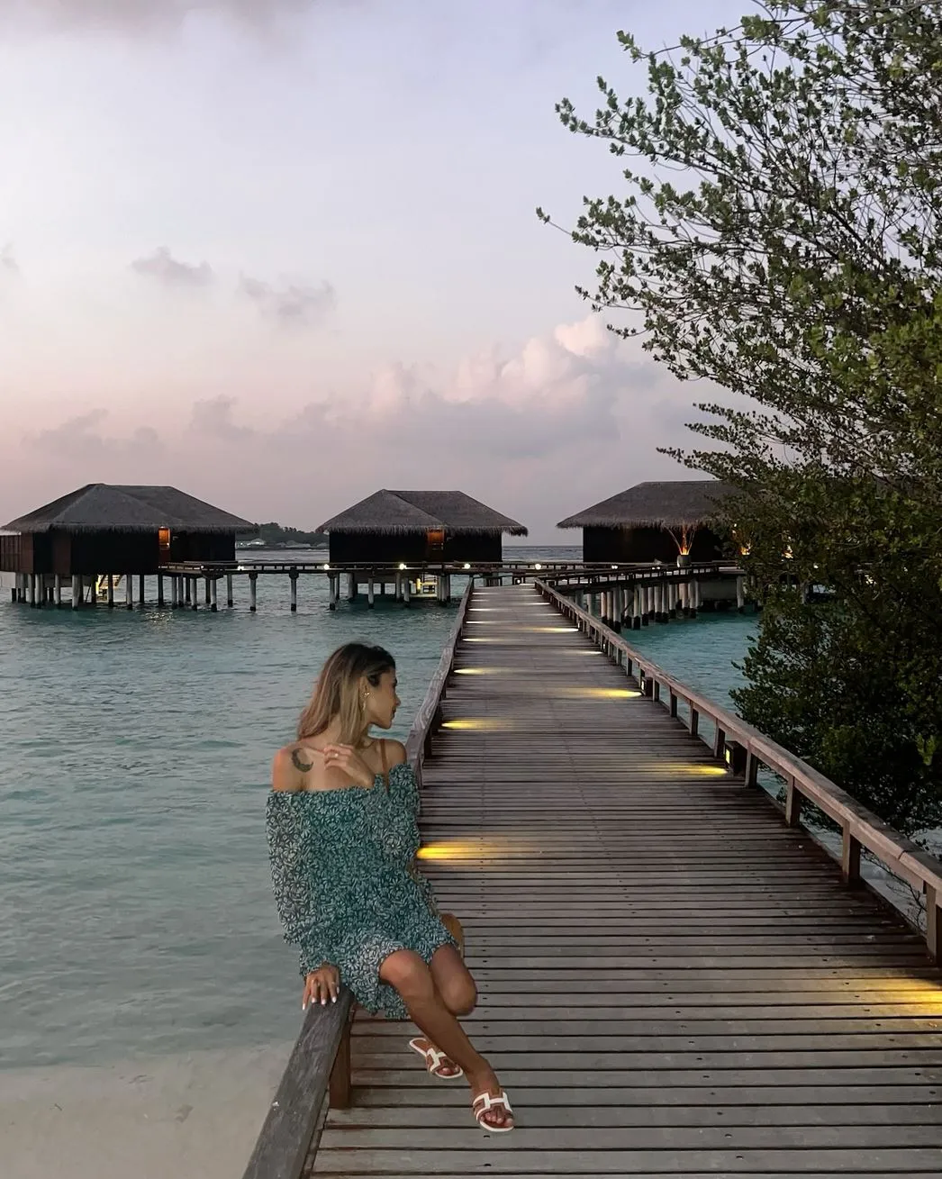 Bungalow, Maldives tour